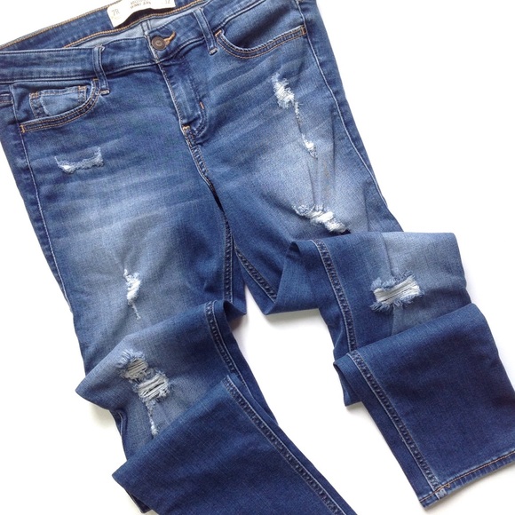 Hollister Denim - Hollister distressed skinny jeans SZ 27/7